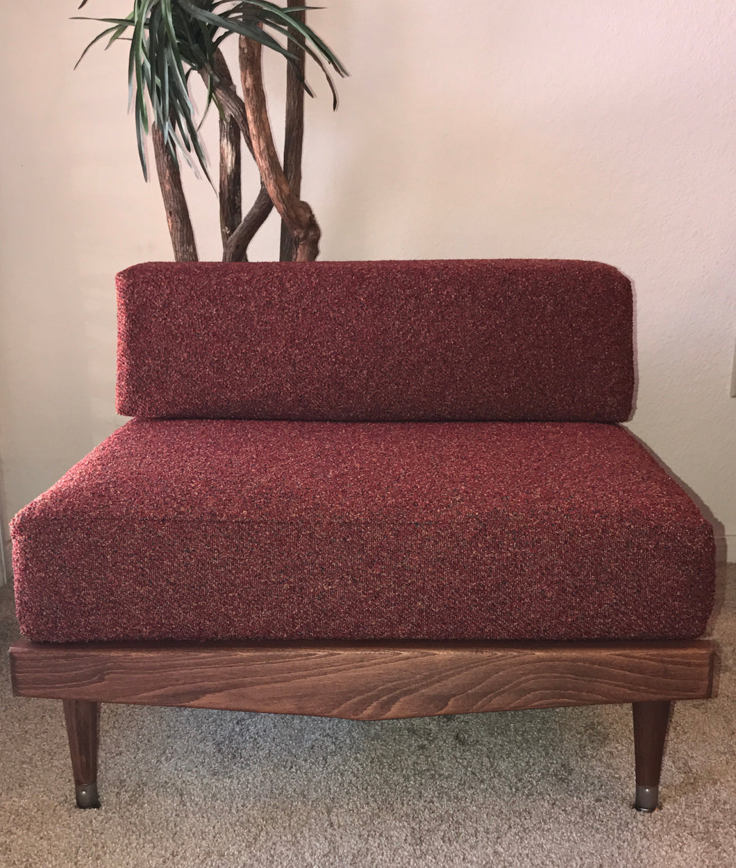 Red speckle Pet Daybed